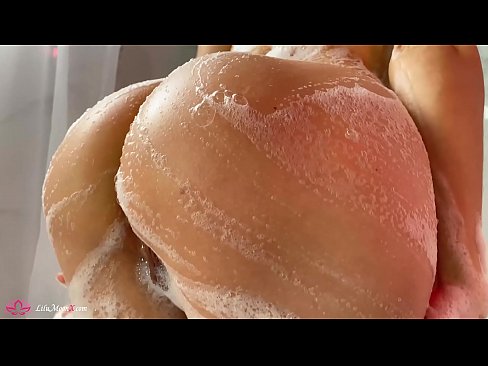 ❤️ Brunette siigaysa malax leh gariir ilaa kacsi daran qubeyska dhexdiisa Porno Guri ❌❤